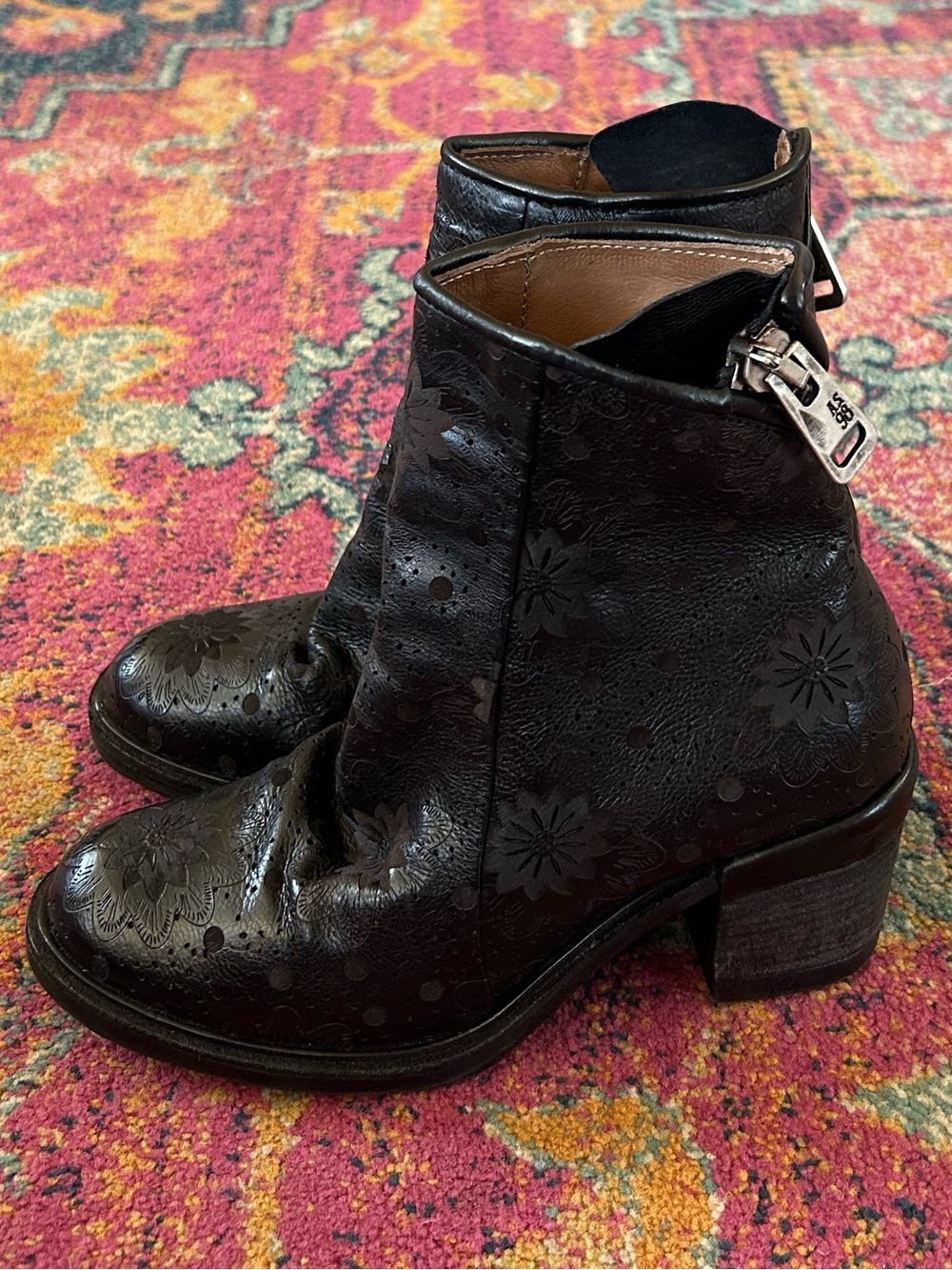 A.S.98 | Women’s Black Floral Embossed Leather Jase Wrap Zip Ankle Boots Size 6 - Picture 5 of 16